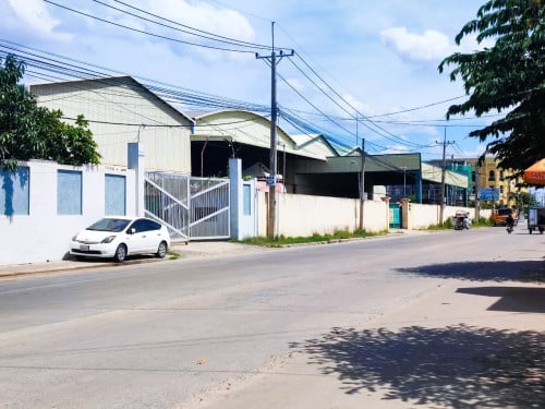ឃ្លាំងជួលឬស្សីកែវ |Warehouse Russey Keo