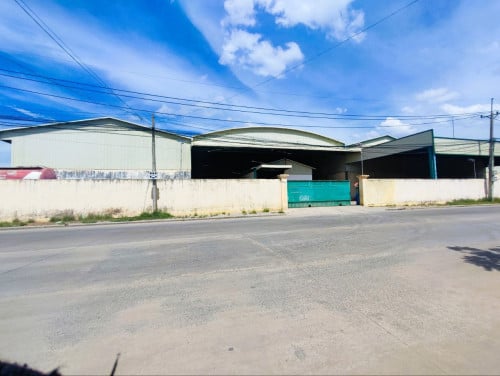 ឃ្លាំងជួលឬស្សីកែវ |Warehouse Russey Keo