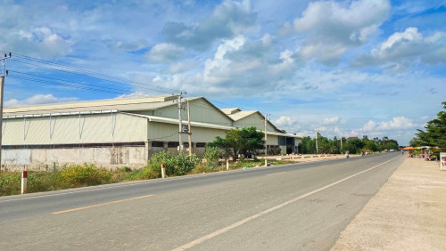 ឃ្លាំងជួលនៅផ្លូវ51 |Warehouse street 51