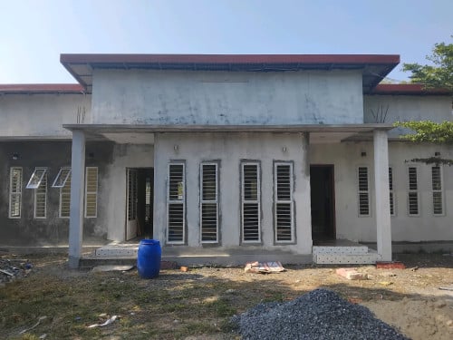 2 houses - land 831 m2