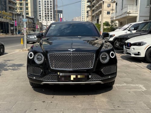 2018年宾利添越4.0T/V8