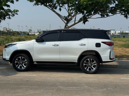 Personal car 2023 original all from company 40000km films UV full