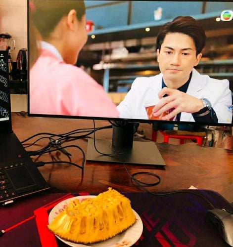 32" 4K Dell Monitor U3223QE