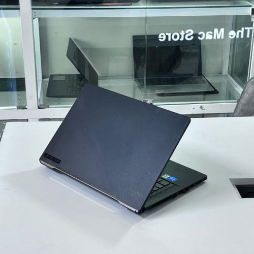 Asus Zephyrus M16 99% i7-11th RTX 3060 6GB
