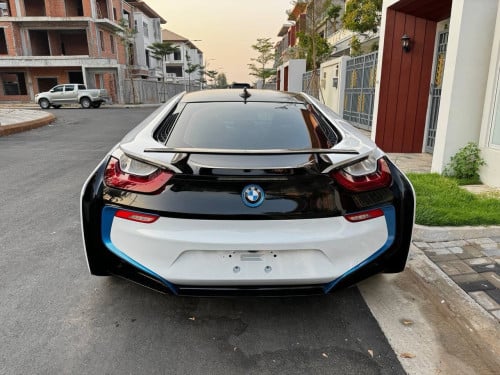 BMW i8 For rent