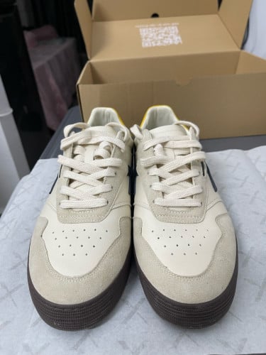 Shoes resell size 40 (Dincox)