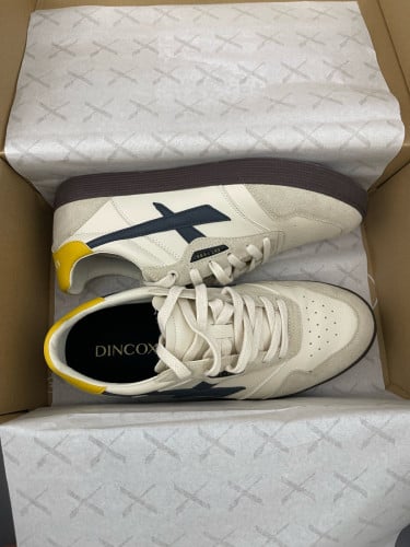 Shoes resell size 40 (Dincox)