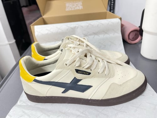 Shoes resell size 40 (Dincox)