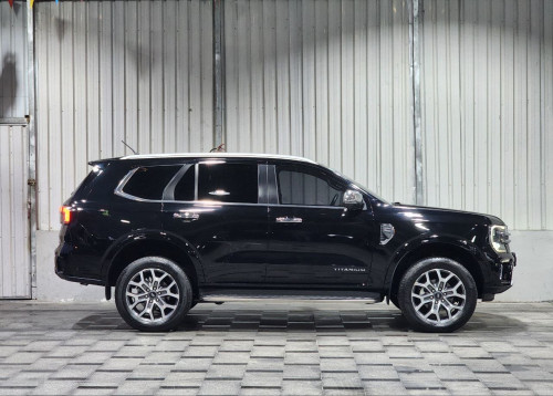FORD EVEREST TITANIUM 2023 (ឡានថ្មីខ្លាំង)