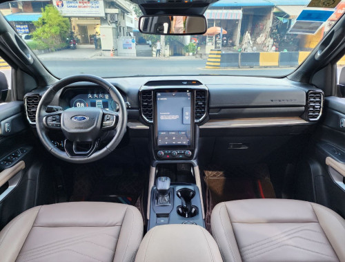 FORD EVEREST TITANIUM 2023 (ឡានថ្មីខ្លាំង)