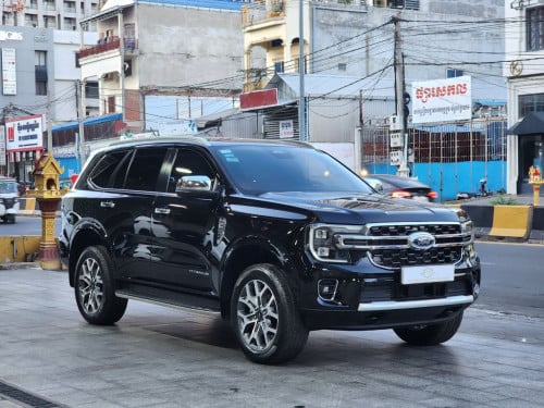 FORD EVEREST TITANIUM 2023 (ឡានថ្មីខ្លាំង)