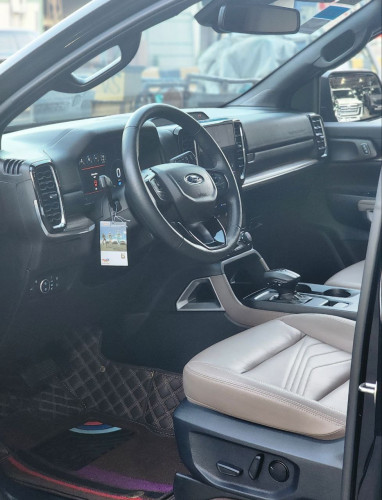 FORD EVEREST TITANIUM 2023 (ឡានថ្មីខ្លាំង)
