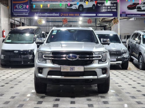 FORD EVEREST TITANIUM 2023 ពណ៍ទឹកប្រាក់