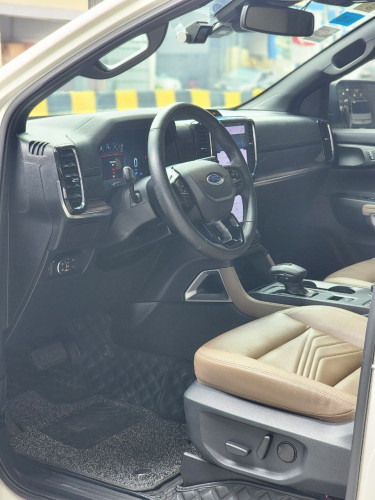 FORD EVEREST TITANIUM 2023 ពណ៍ទឹកប្រាក់