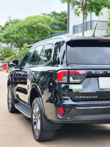 FORD EVEREST TITANIUM 2023