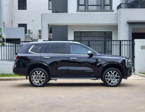 FORD EVEREST TITANIUM 2023