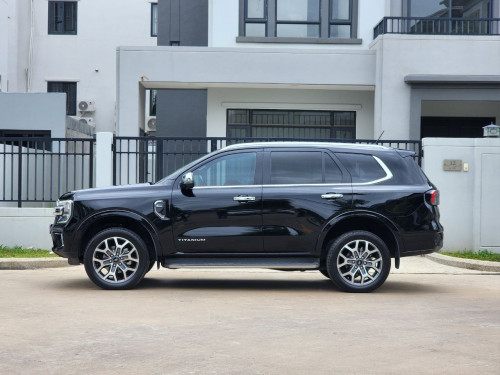 FORD EVEREST TITANIUM 2023