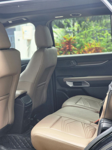 FORD EVEREST TITANIUM 2023