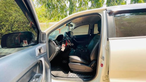 Ford xlt 2019 for sale
