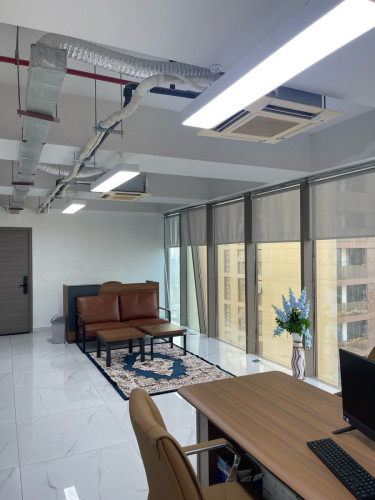 Full Corner Office Space for Rent at The Peak