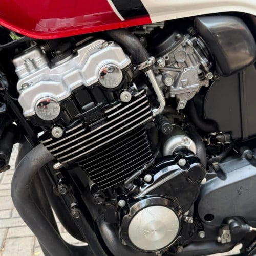 Honda CB 400 99%
