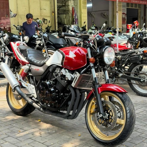 Honda CB 400 99%