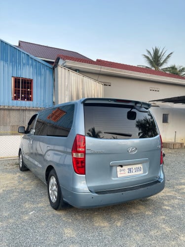 Hyundai Grand Starex សម្រាប់ជួលថ្ងៃ &ខែ