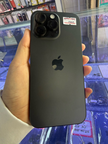 iPhone 16pro max ZP 879$