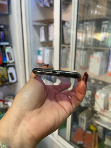 iPhone X/64GB មានស្គែន
