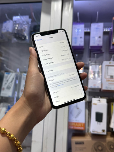 iPhone X ពណ៌ស 🍏 64GB Battery 75% 🔋 តួស្អាត សំណុំហ្សីន អត់ជាប់អី