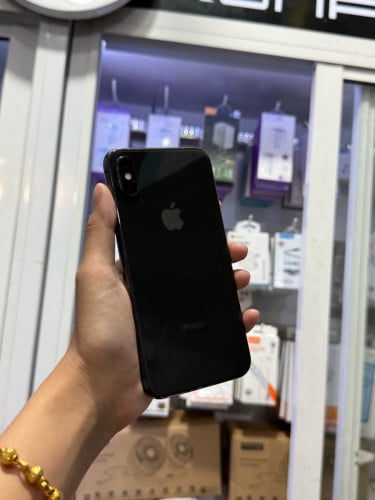 iPhone X ពណ៌ខ្មៅ 🍏 64GB Battery 83% 🔋 តួស្អាត សំណុំហ្សីន អត់ជាប់អី (ធានា1ខែ)