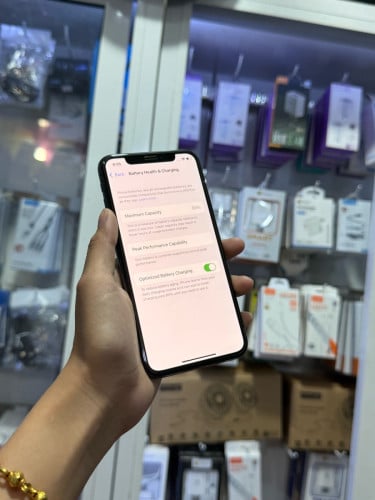 iPhone X ពណ៌ខ្មៅ 🍏 64GB Battery 83% 🔋 តួស្អាត សំណុំហ្សីន អត់ជាប់អី (ធានា1ខែ)