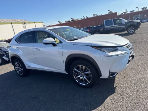 Lexus Nx 300h 2015 ឡានមូល ប៉ុង 2 Autocheck ជាប់ ឡានកាលីCA (បើកទូរថ្ងៃ២៩)