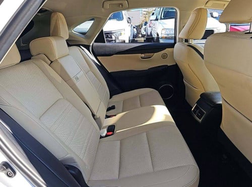 Lexus Nx 300h 2015 ឡានមូល ប៉ុង 2 Autocheck ជាប់ ឡានកាលីCA (បើកទូរថ្ងៃ២៩)