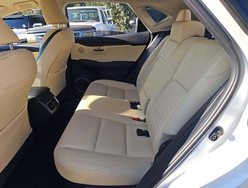 Lexus Nx 300h 2015 ឡានមូល ប៉ុង 2 Autocheck ជាប់ ឡានកាលីCA (បើកទូរថ្ងៃ២៩)