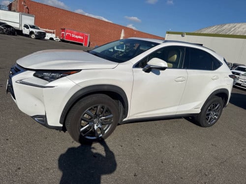 Lexus Nx 300h 2015 ឡានមូល ប៉ុង 2 Autocheck ជាប់ ឡានកាលីCA (បើកទូរថ្ងៃ២៩)