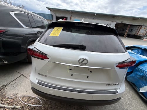 Lexus Nx200t 2016 លាងទឹកជិះ អត់បុកអត់ច្រេស