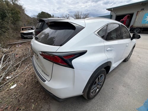 Lexus Nx200t 2016 លាងទឹកជិះ អត់បុកអត់ច្រេស