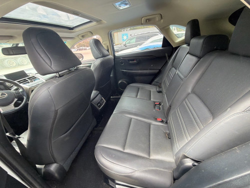Lexus Nx200t 2016 លាងទឹកជិះ អត់បុកអត់ច្រេស