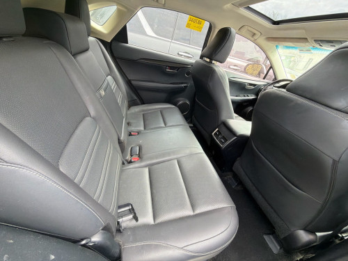 Lexus Nx200t 2016 លាងទឹកជិះ អត់បុកអត់ច្រេស