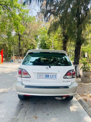 Lexus RX300 ឆ្នាំ2002 ប៉ុង2 ឡានស្អាតរៀបចំហើយ 0969222287 0885999935តេឡាក្រាម