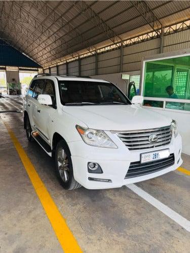 LX 570 011 ឡានថ្មីណាស់ Arab ឡានខ្លាញ់គោ