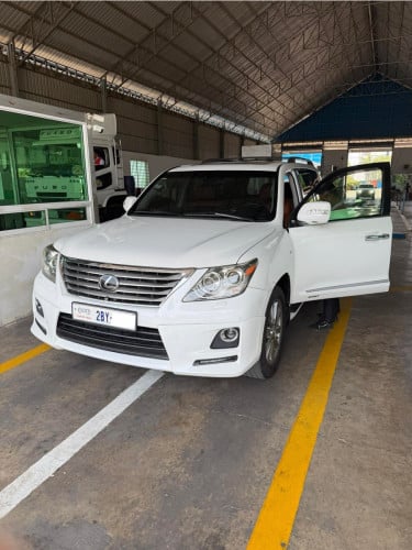LX 570 011 ឡានថ្មីណាស់ Arab ឡានខ្លាញ់គោ