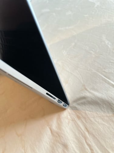 Macbook pro 2015。15inch. 16GB 512G