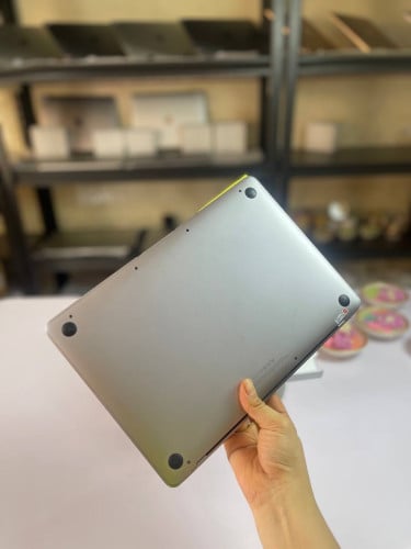 MacBook Retina year 2016 Gray