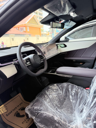 Mazda ez-60 option Max