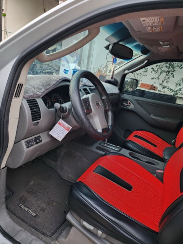 Nissan Frontier ឆ្នាំ 2005 រៀបចំហើយស្អាត Full ពេញ មានបើកដំបូល ហ្គាសហើយ