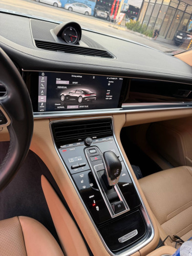 Porsche panamera 4