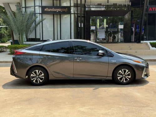 PRIUS PRIME 2017 FULL ADVANCE