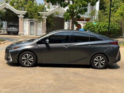 PRIUS PRIME 2017 FULL ADVANCE